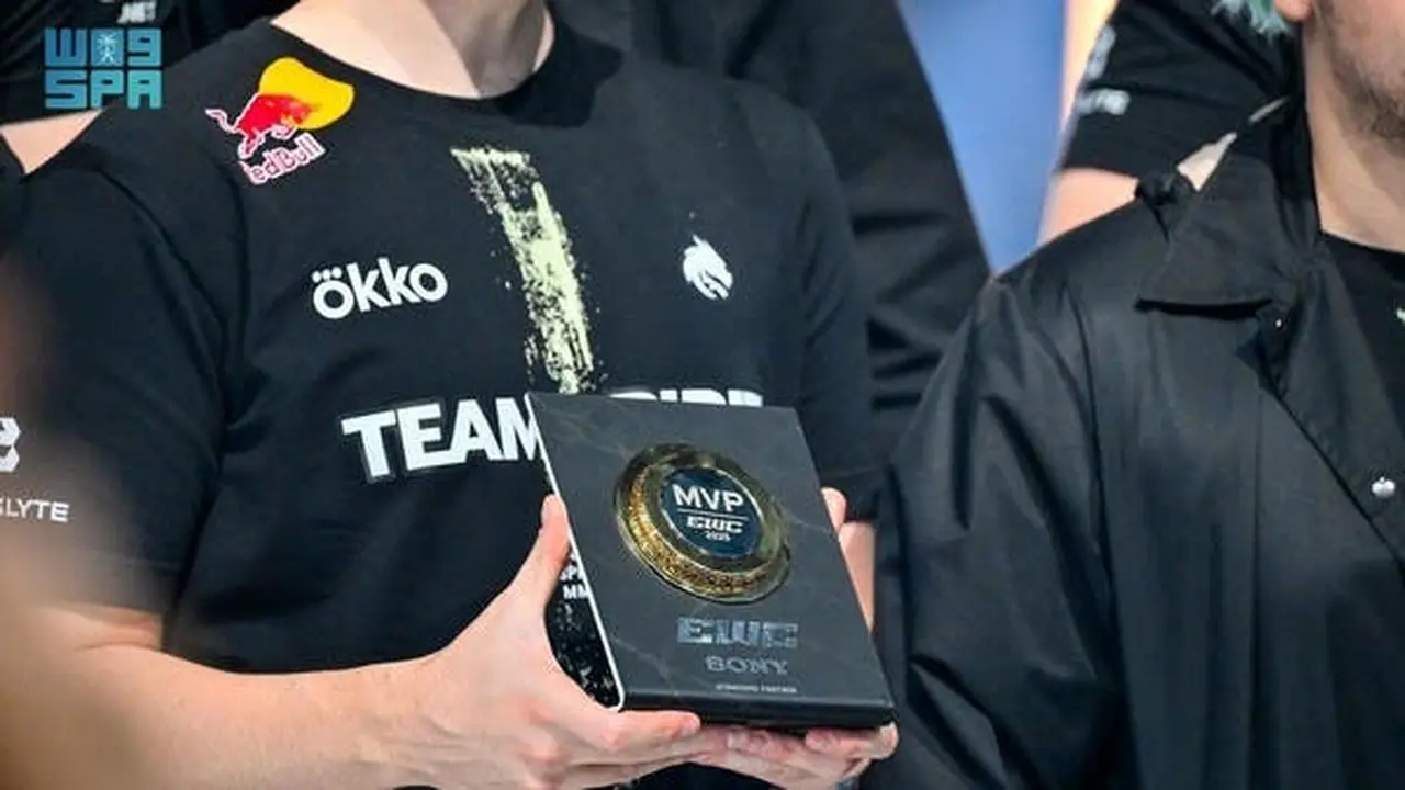 فريق سبيريت يتوج بطل Dota 2 في كأس العالم للرياضات الإلكترونية 2025